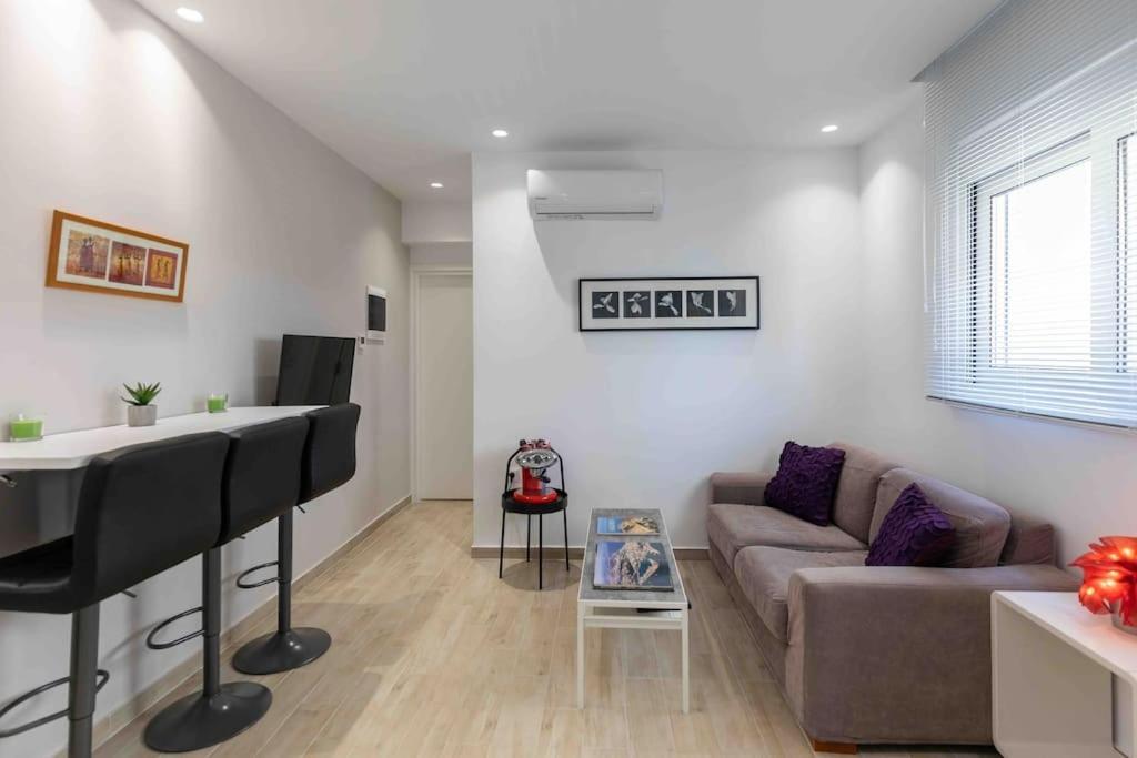 Luxury Cozy Appartment In The City Center Rhodes City Buitenkant foto