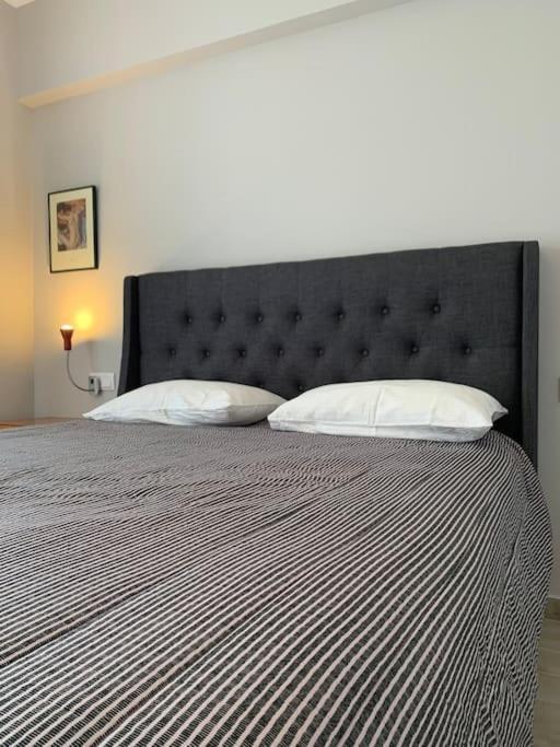 Luxury Cozy Appartment In The City Center Rhodes City Buitenkant foto